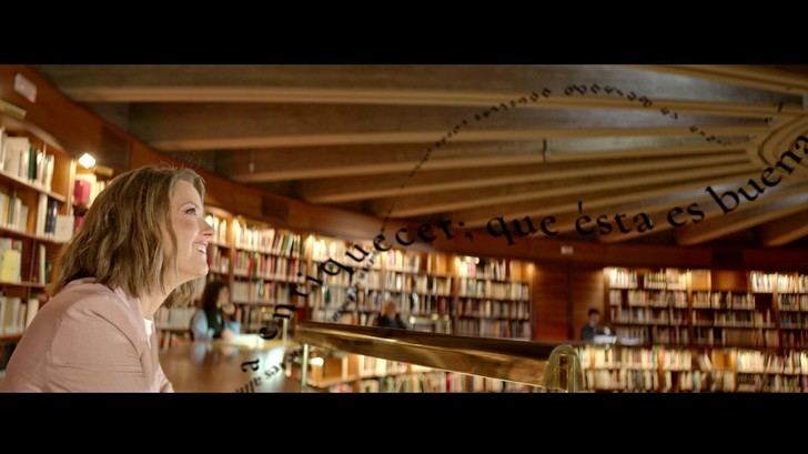 María Casado promueve la lectura en la campaña '12 Meses, 12 Causas' de Mediaset