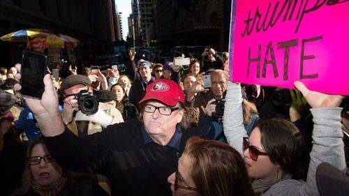 Michael Moore y su órdago a Donald Trump