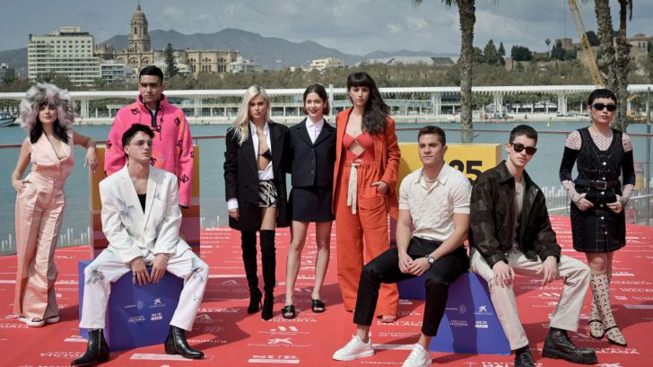 Netflix: Nuevas imágenes de 'Élite' tras el paso de sus protagonistas por el Festival de Málaga