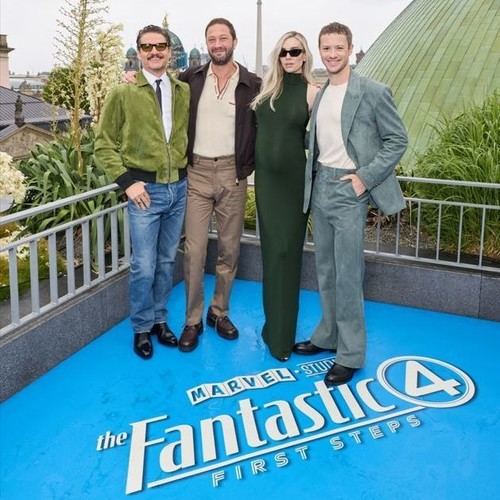 'Los 4 Fantásticos presentan su película en Berlín con un evento retro-futurista'