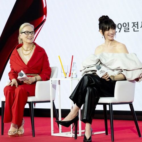 Meryl Streep y Anne Hathaway inician el tour global de "El diablo viste de Prada 2" en Seúl