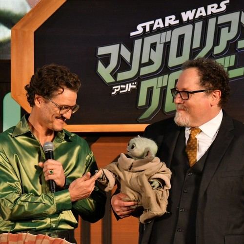 Pedro Pascal y Jon Favreau presentan 'The Mandalorian and Grogu' en Tokio antes de su estreno en cines