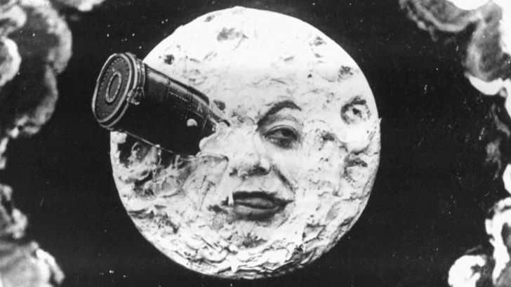 Descubre los sorprendentes inventos que dieron origen al cine moderno