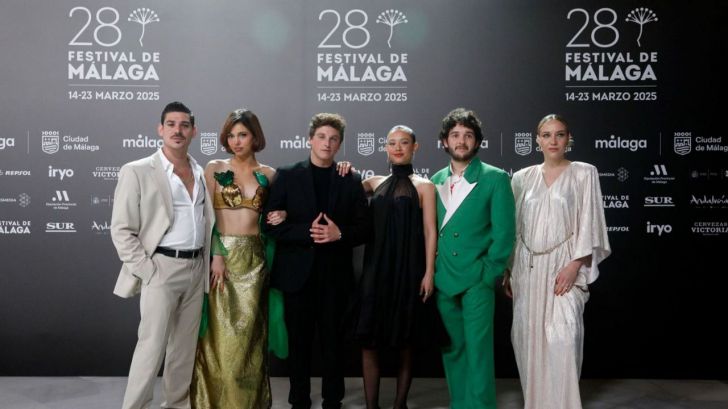 'Vírgenes' de RTVE regresa a los años 60 en Torremolinos, preestreno en Málaga