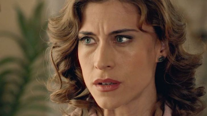 Marta confronta a su padre por contratar al detective que las espía