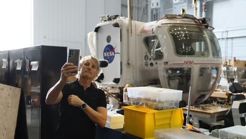 Jesús Calleja se prepara para su viaje al espacio en una nueva docuserie de Prime Video