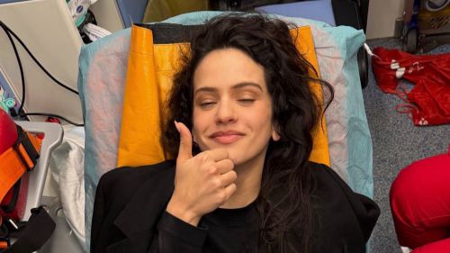 Rosalía se ve obligada a cancelar su show en Milán por intoxicación alimentaria