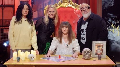'Al cielo con ella' presenta un especial de Halloween con Álex de la Iglesia y Mónica Ojeda