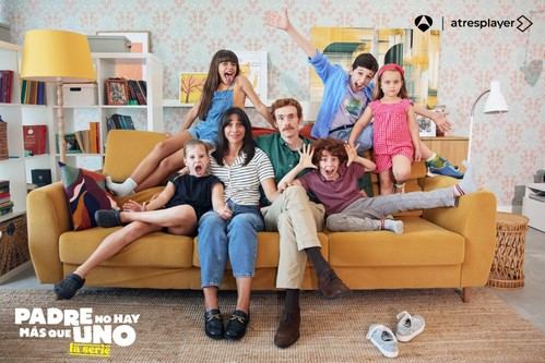 Antena 3 lanza 'Padre no hay más que uno, la serie' este jueves en prime time