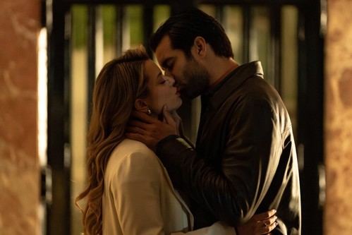 Antena 3 presenta un nuevo episodio de '¿A qué estás esperando?' con la boda de Carol y Daryl en el centro