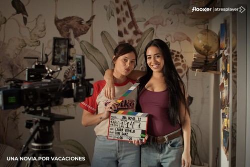 Comienza el rodaje de 'Una novia por vacaciones', la segunda temporada del exitoso microdrama de Flooxer