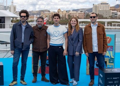 Atresmedia lanza 'Sidosa', el documental de Eduardo Casanova sobre el VIH, en el Festival de Málaga