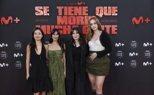 Éxito en la première de 'Se tiene que morir mucha gente' en Madrid