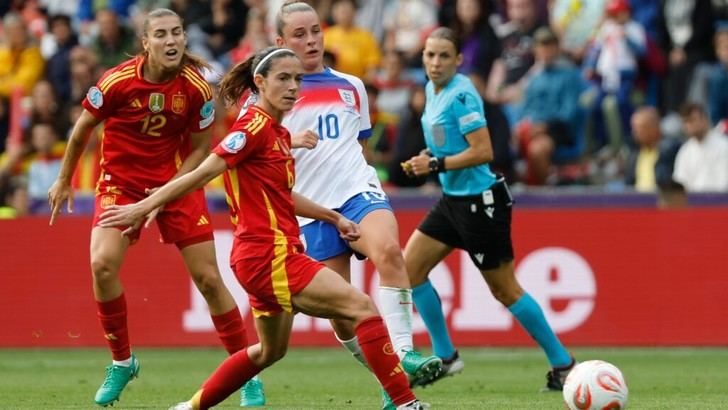 La 1 se impone en audiencias con un 20,4% gracias a la Eurocopa femenina y su programación variada