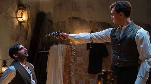 Capítulo especial de 'La Promesa': Curro y Lorenzo en un enfrentamiento inesperado